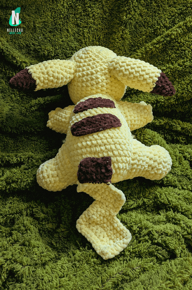 Pikachu endormi - Peluche en crochet 